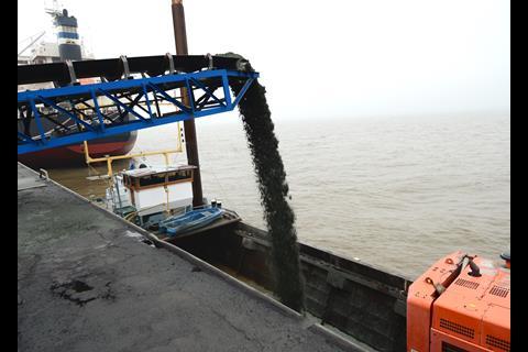 Brokdorf underwater silt deposit site on the Elbe (Photo WSV)